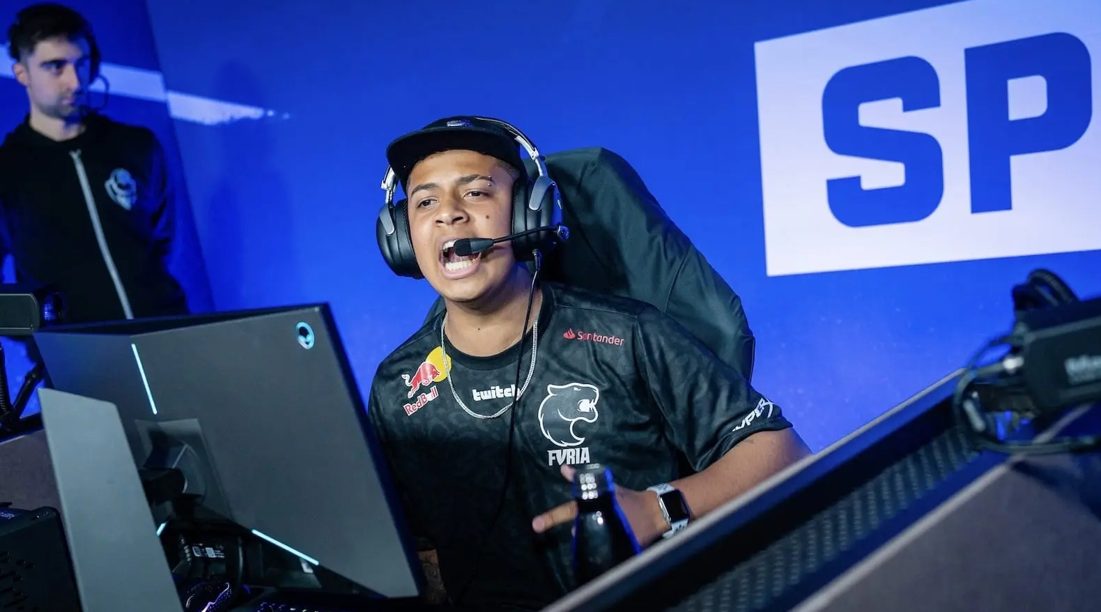 门球队虽然 门球队虽然