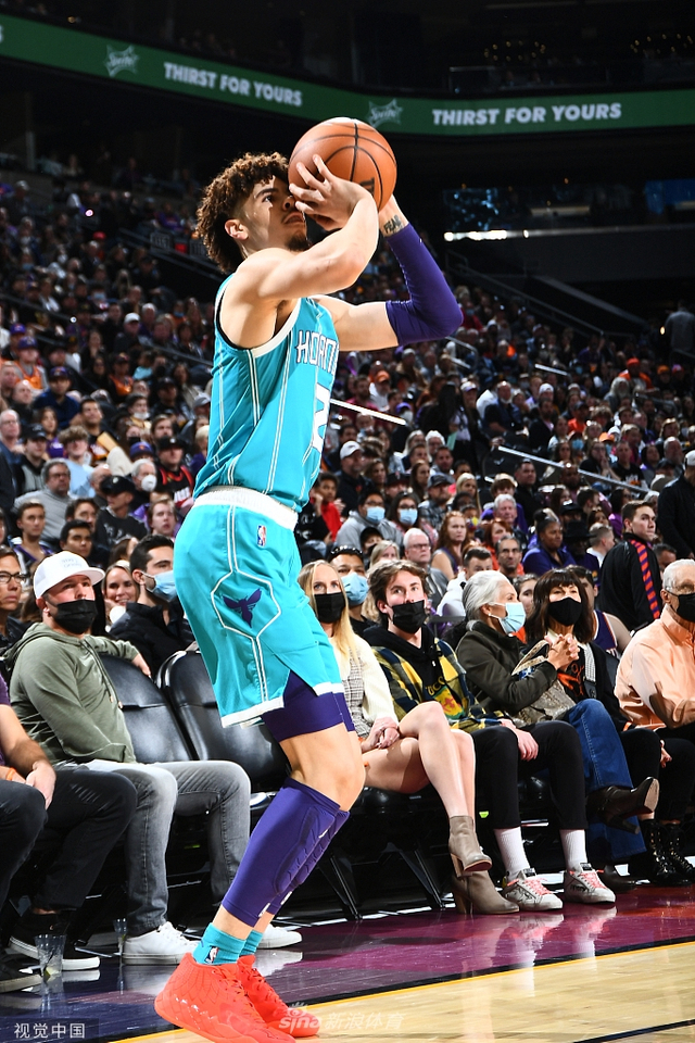 并展现出了 并展现出了