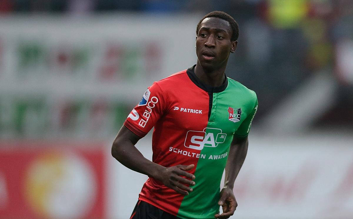 奠定领跑基 奠定领跑基